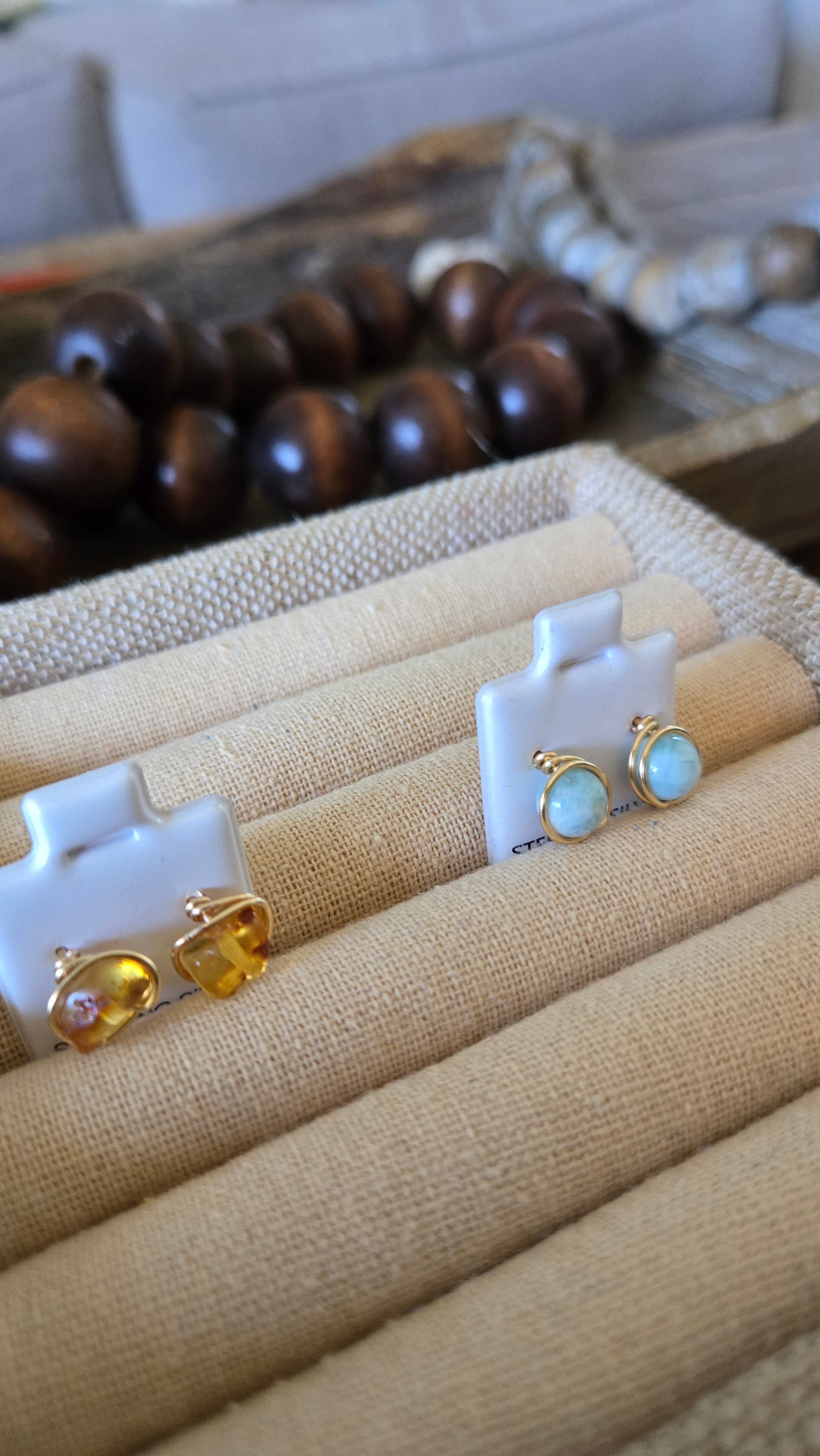 Wire-wrapped Dormilonas/studs