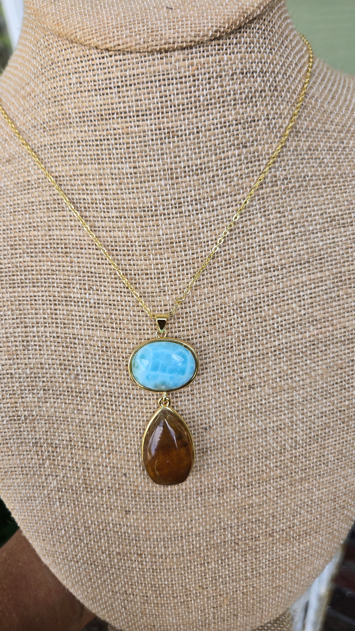 Double stone pendant necklace